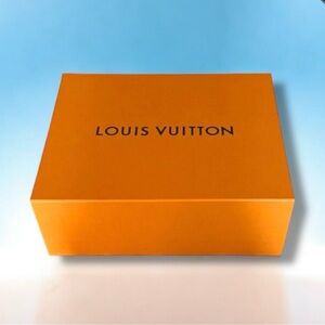 Louis Vuitton Signature Orange Magnetic Closure Gift Box • Jumbo: 20 x 16.5 x 7"